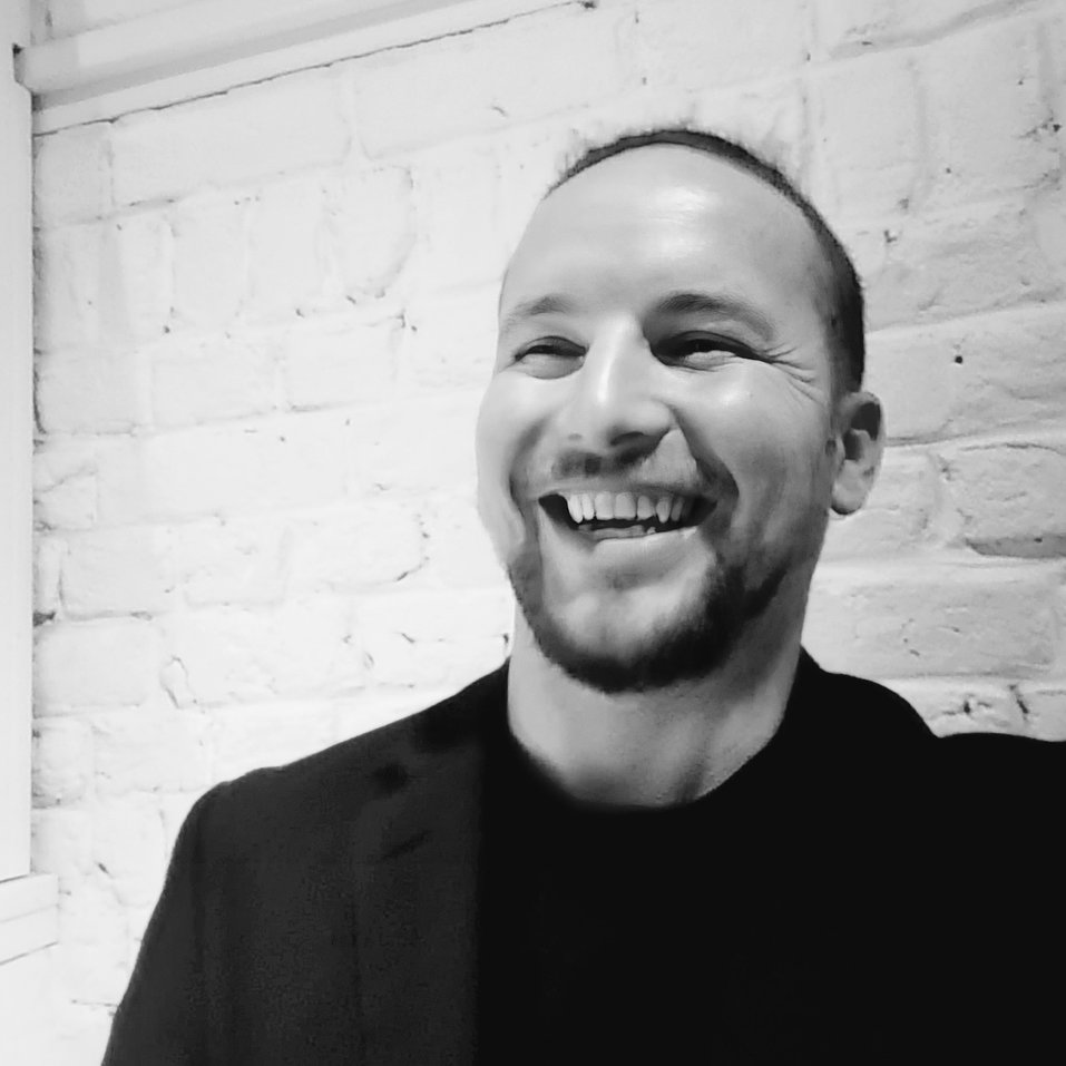 Julien Avanzini, Business Developer freelance et consultant en intelligence artificielle basé en Hauts-de-France